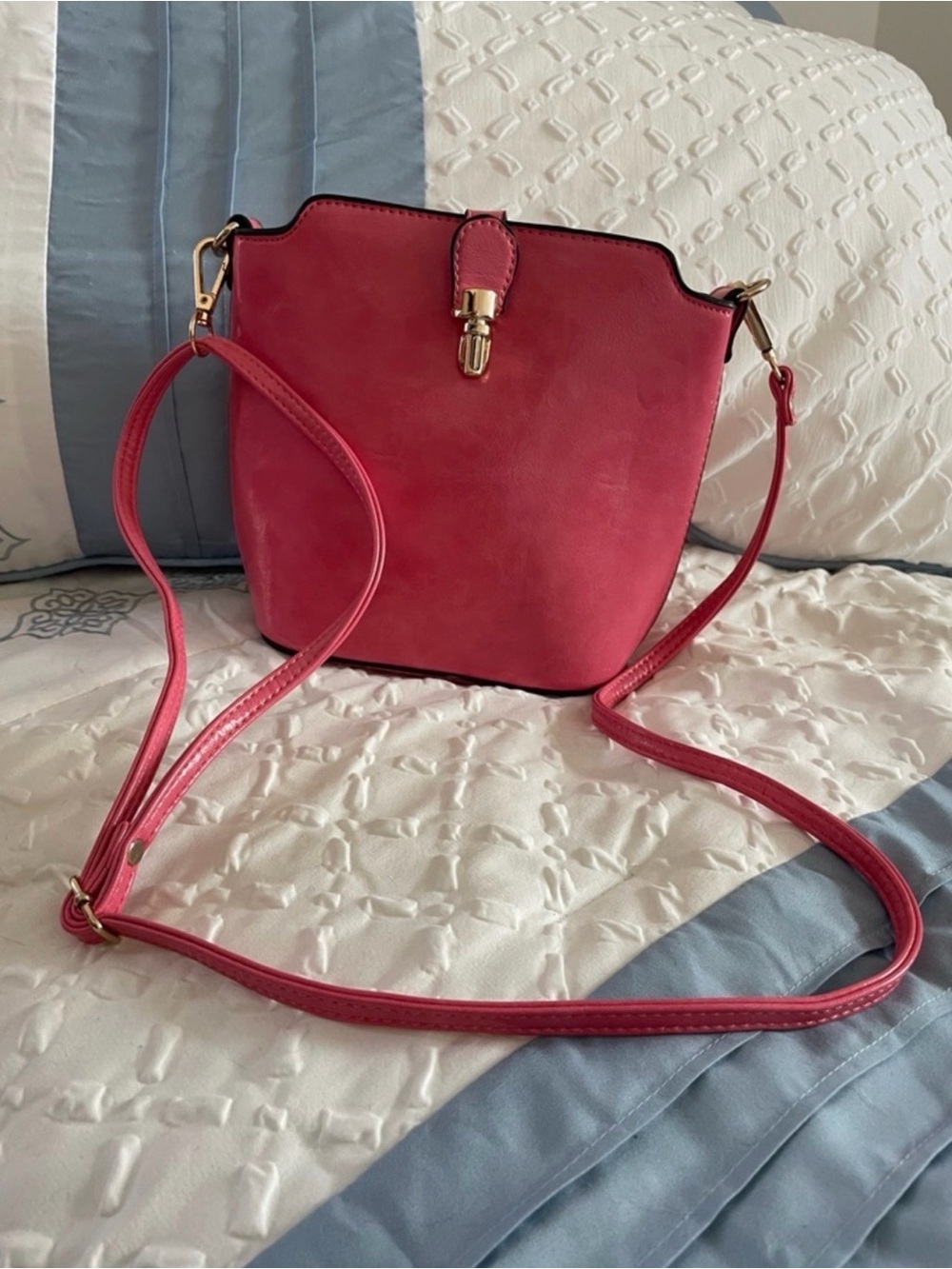 Vibrant Pink Faux Leather Crossbody Bag – Adjustable Strap EUC